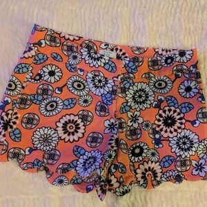 Crown & Ivy Orange Floral Scallop Hem Women's Shorts